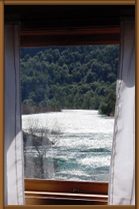 Caba&ntilde;as a orillas r&iacute;o Manso - Patagonia